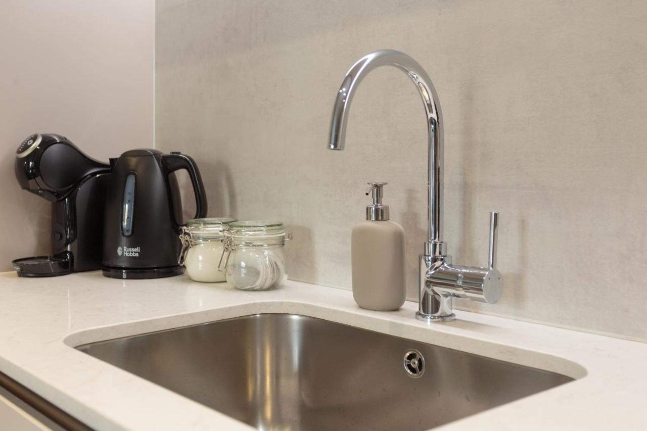 Dragon Suites - Edinburgh City Centre 2 Bed Apartment Exterior photo